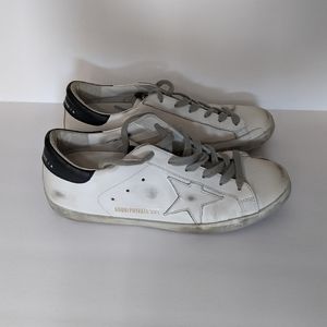 Golden Goose Superstar Low Top Sneaker 39